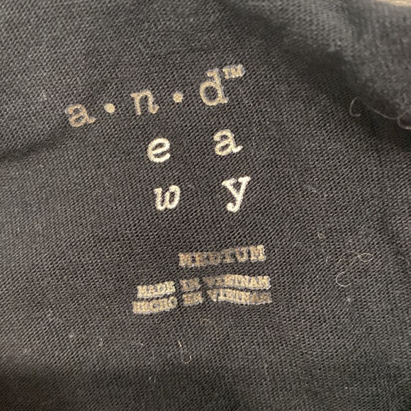 A new day • medium shirt bundle - Picture 13 of 14